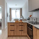 Superapart Holzera 6 - Parking