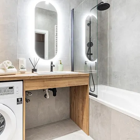 Appartement Holzera Superapart With Bathtub Garden & Parking Warschau